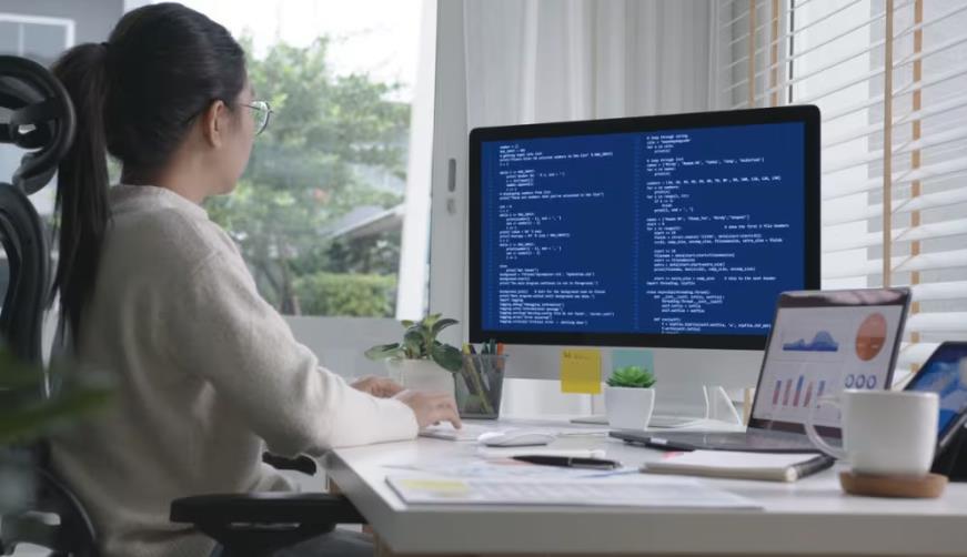 兴宁市企业数字化解决方案:机器学习赋能商业模式升级的核心路径